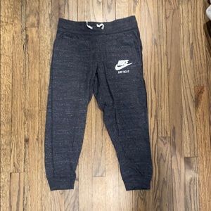 “Nike Sportswear Vintage Crop Jogger” NWOT